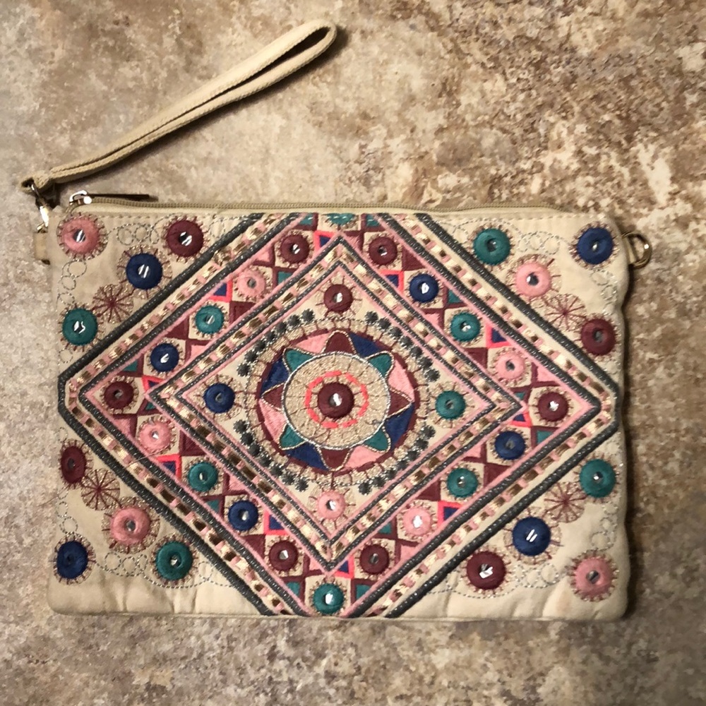 Hand held clutch